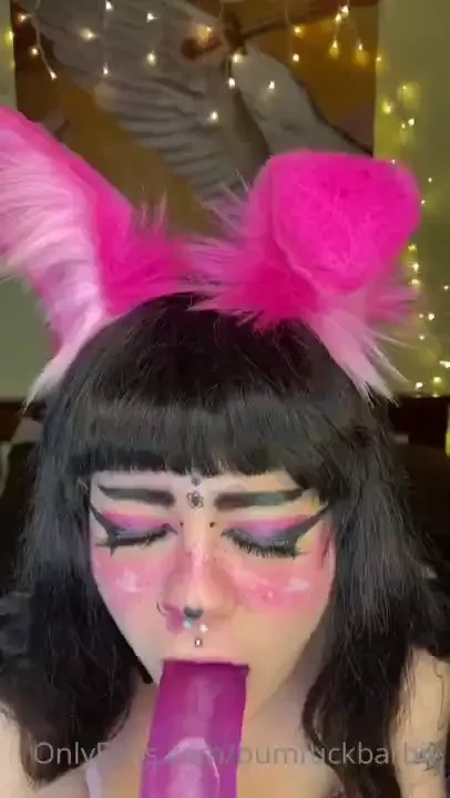 Bunny deepthroats 8 inch carrot 