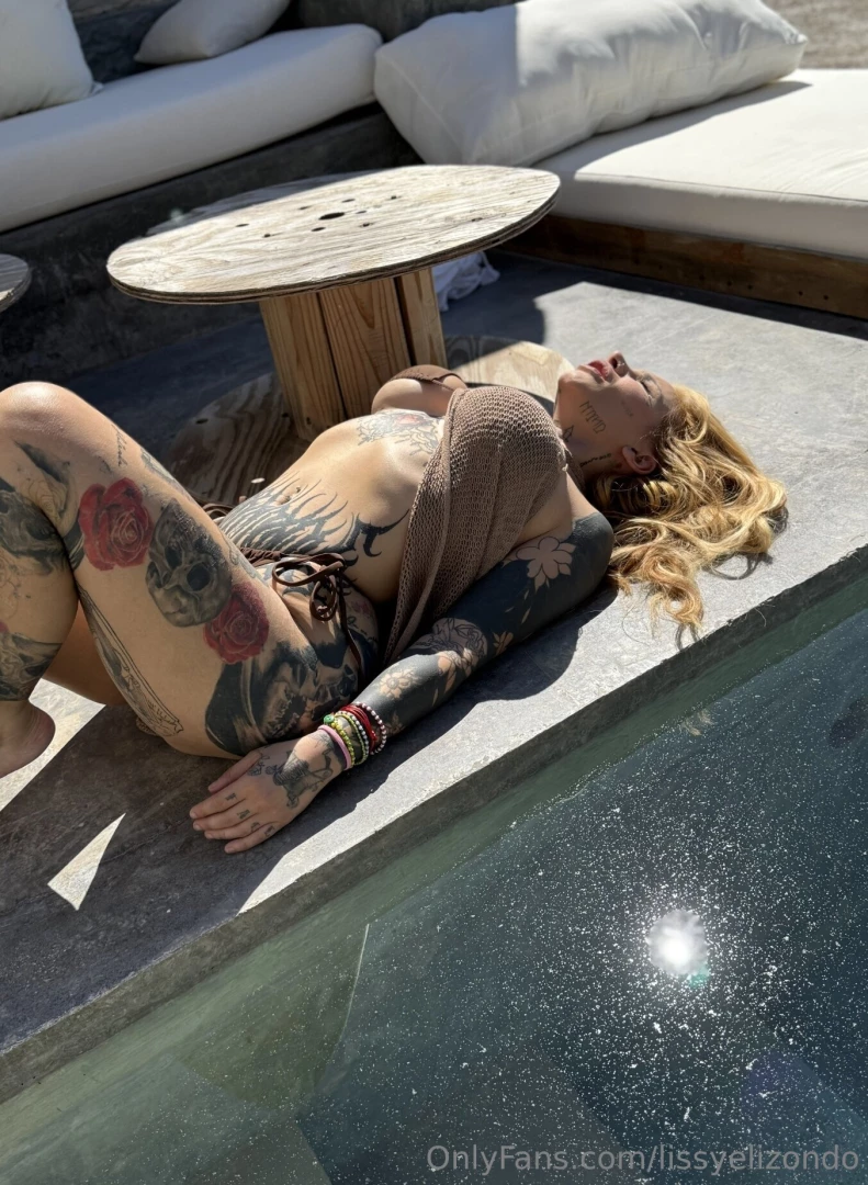 Que ganas de tomar el sol contigo bebeeee 