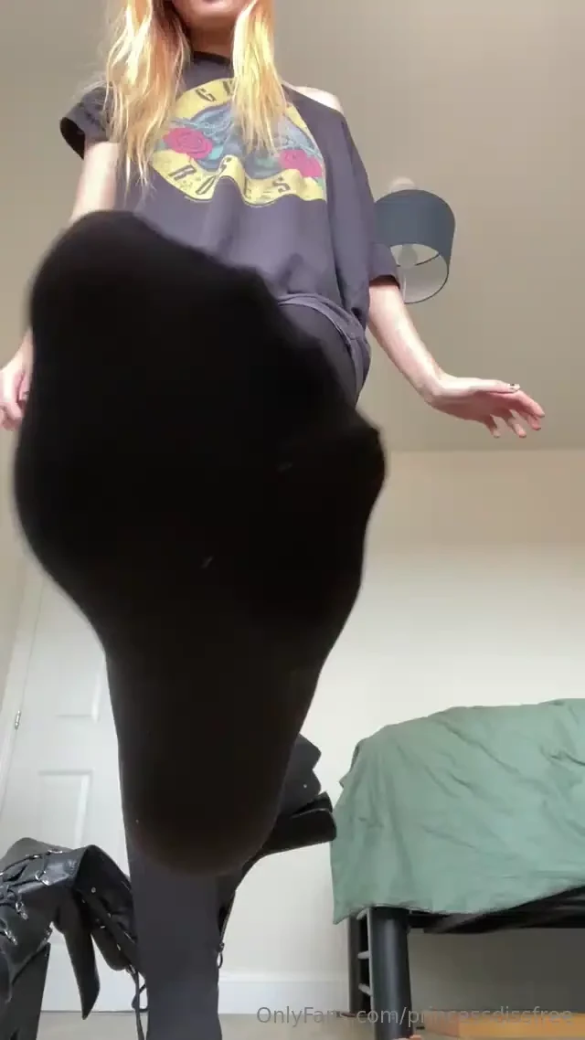 Worn nylon worship amp facesitting pov you re being made to worship my 