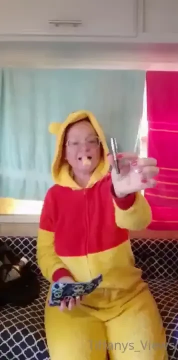 Unzip my poohbear for a naughty surprise cbd is healthy 