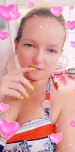 I brush my teeth nude too teeheehee