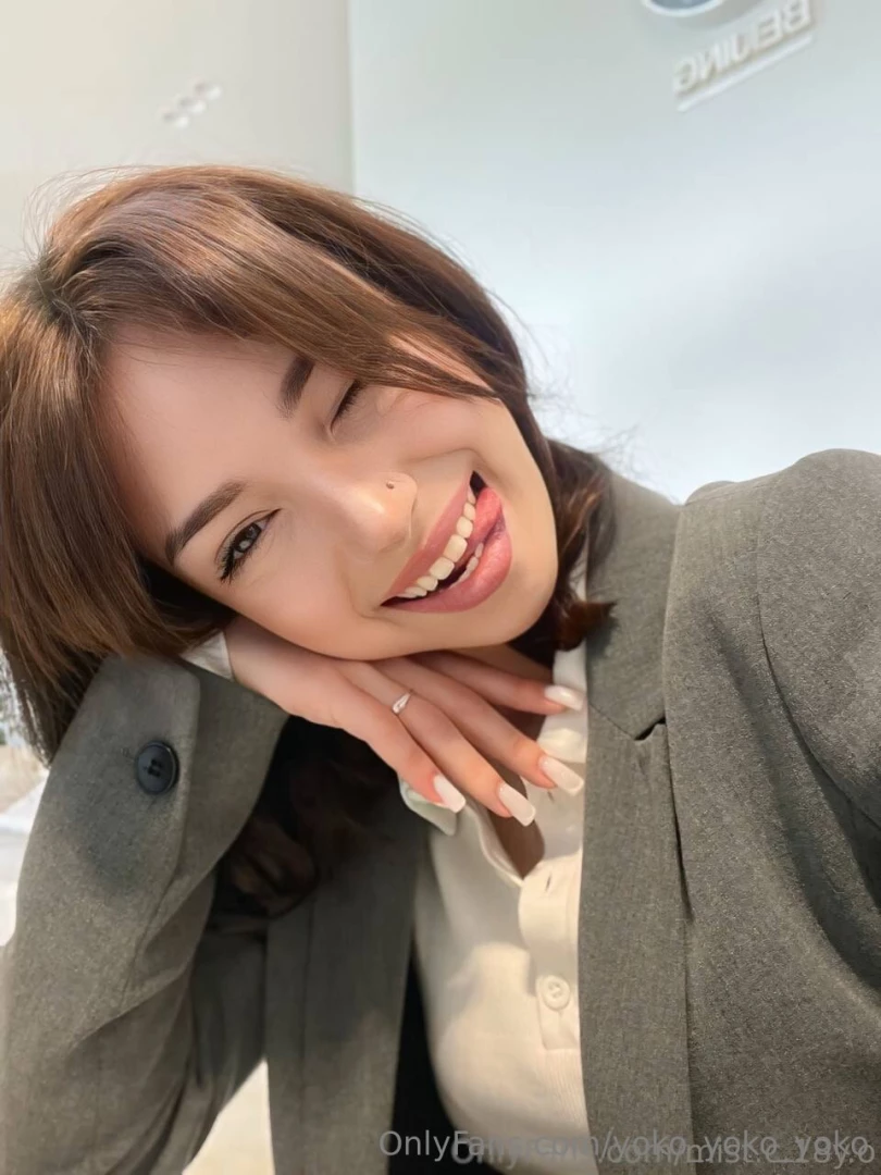 Hot babe mist c wants to show you her perfect body and give you the part 10 