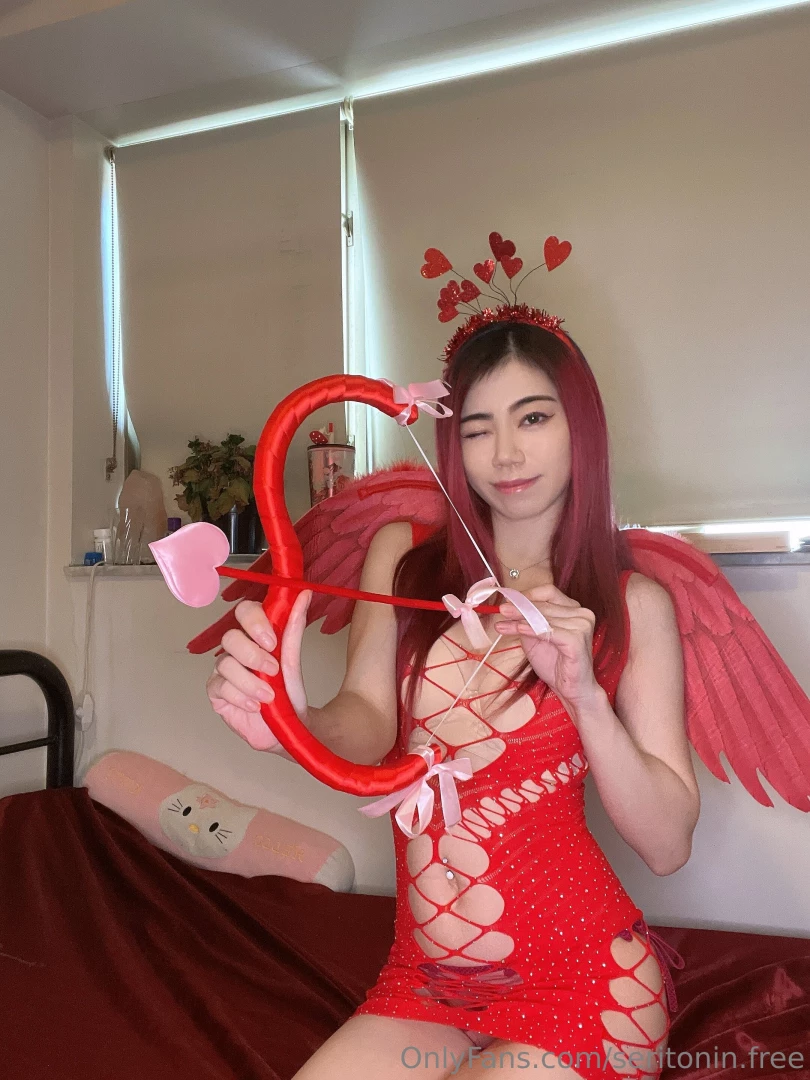 No new set but here s a photo from last years valentine s day 