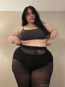 Check your messages full version of my latest mukbang is already