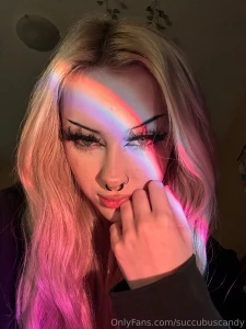 Wanna come to my rainbow room