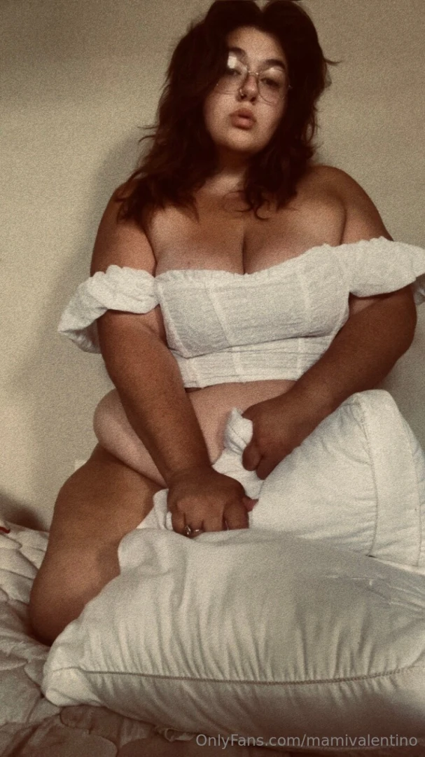 Im so soft papi wanna feel 