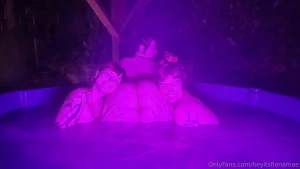 Just some hot girl action in the hot tub ceressuicide and natie are part 1