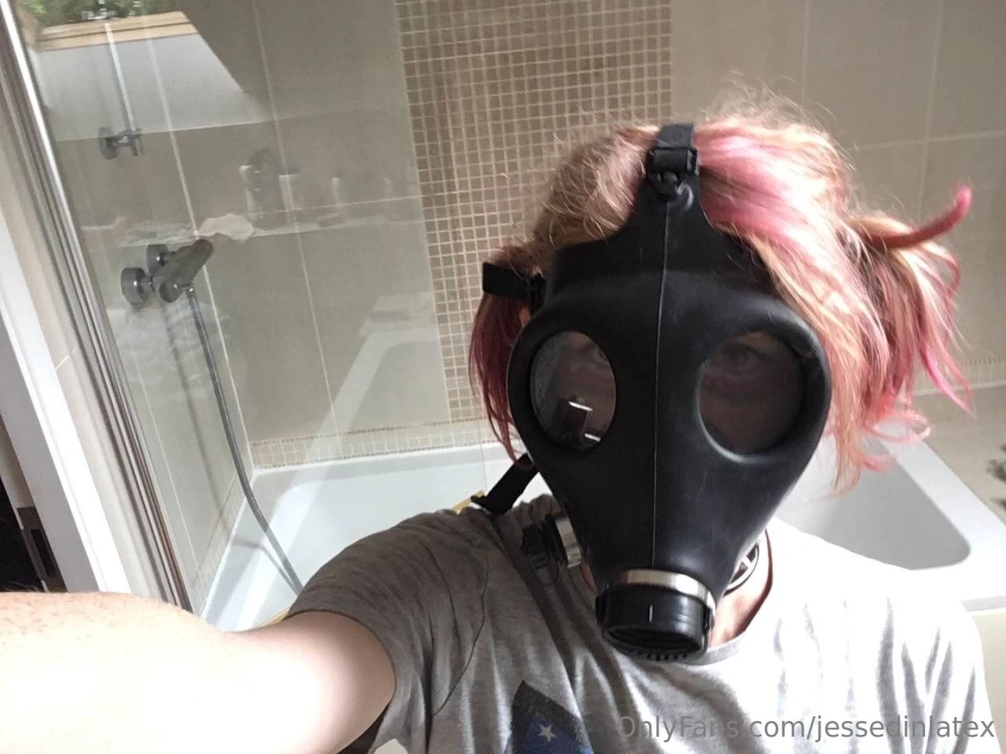 First time i ever got my bewbs out to put them on the internet still part 7 