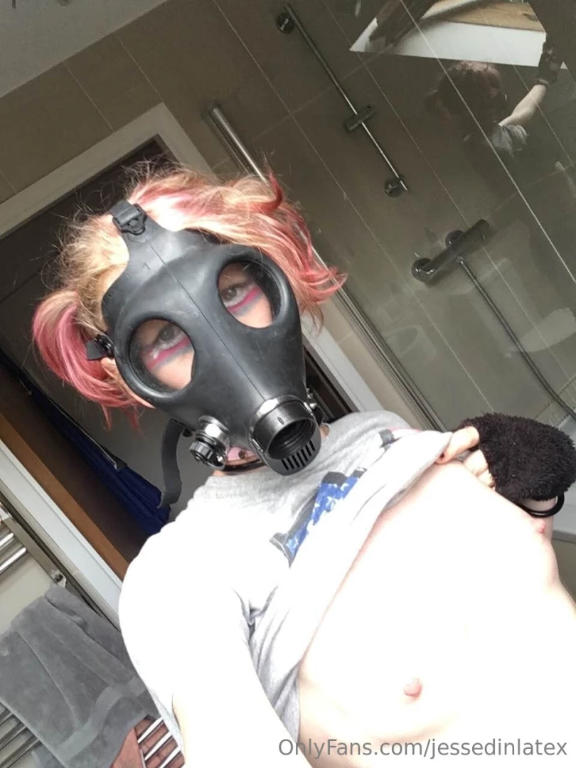 First time i ever got my bewbs out to put them on the internet still part 6 