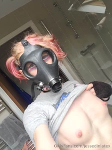 First time i ever got my bewbs out to put them on the internet still part 1