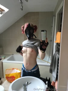 First time i ever got my bewbs out to put them on the internet still