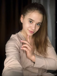 She elinkashy needs your cock more than ever this beauty will play part 9
