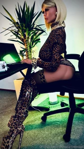 Rich secretary photo preview scene 2 part 4