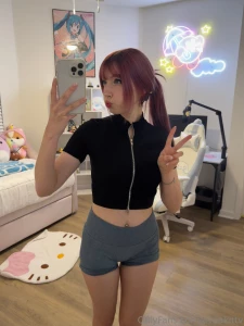 Some sexy selfies for u