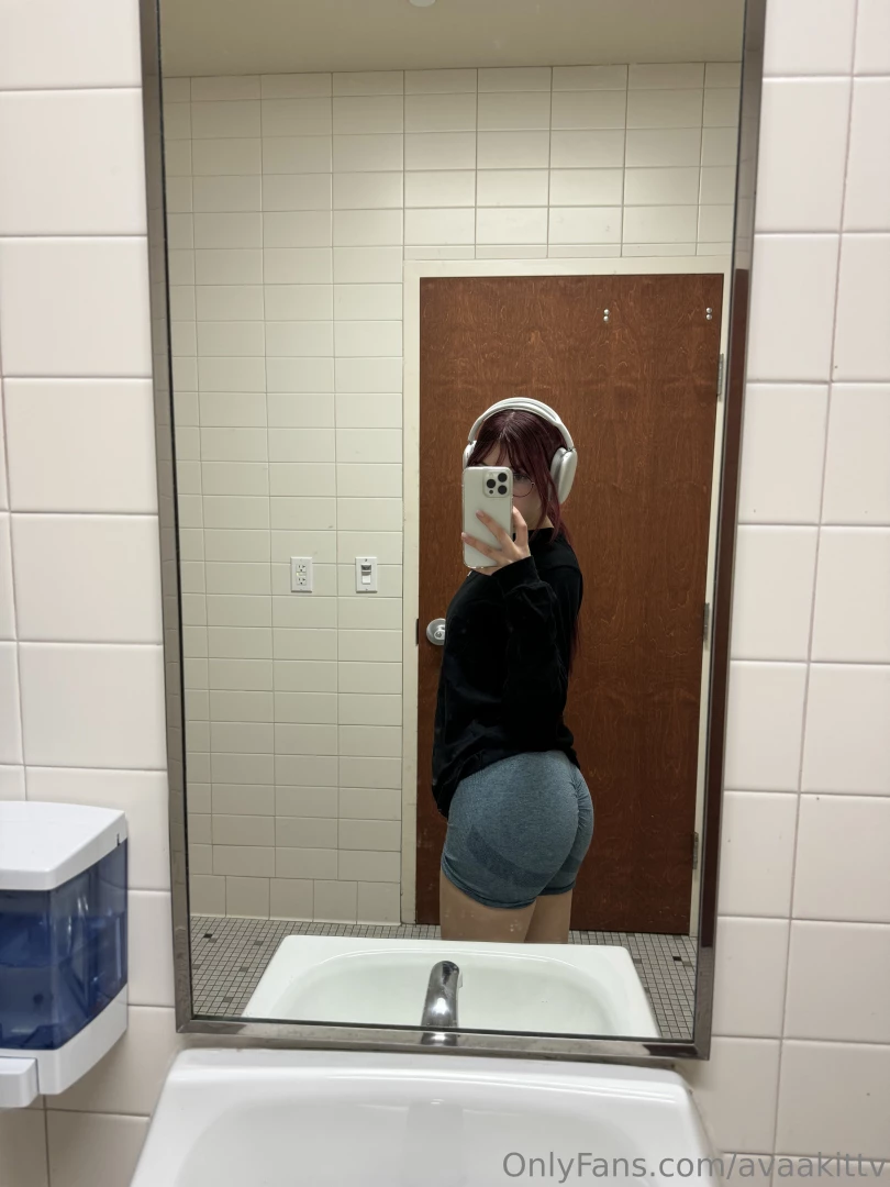 Guess what kind of music i m listening to 