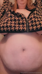 I love how my curves look in this