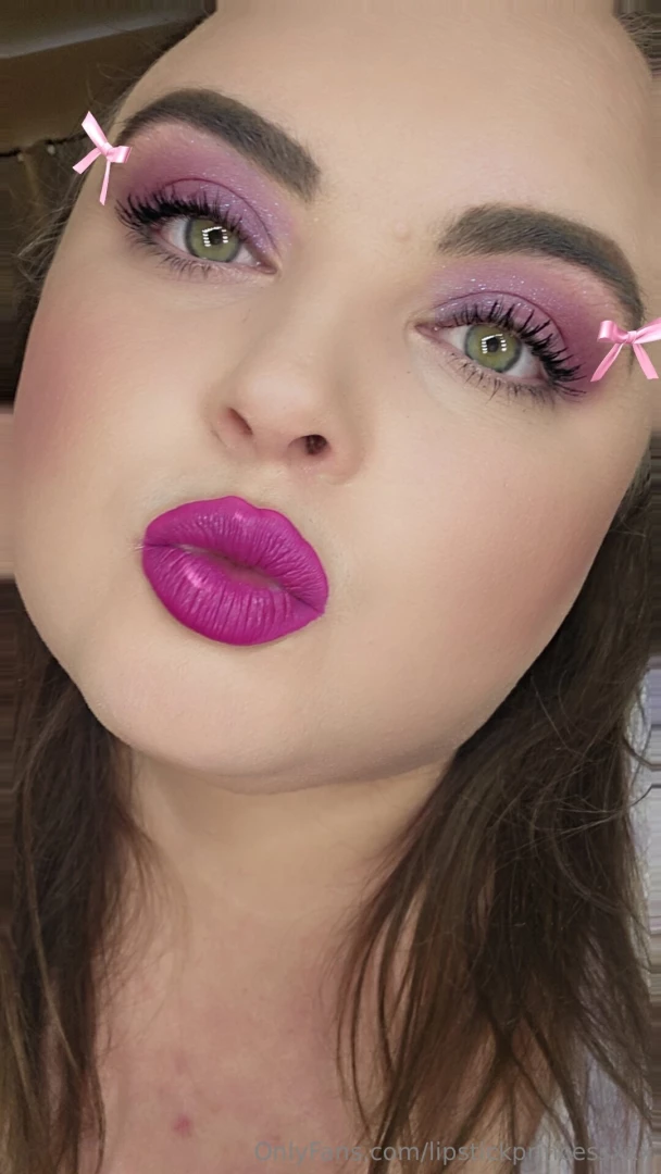 Happy monday do you like the pink 