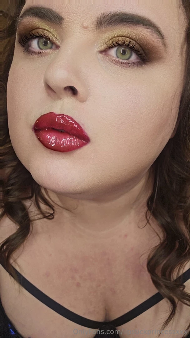 Who wants some glossy red marks 