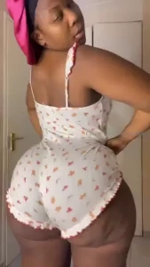 Going live in an hour my lovies