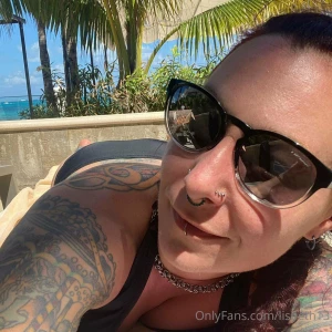 More sun-worshipping and yes i use sunscreen