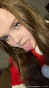 My girl crystalark just broke up with her bf and started of and its part 17
