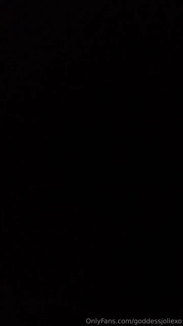 A fart so unbelievably wet and juicy 