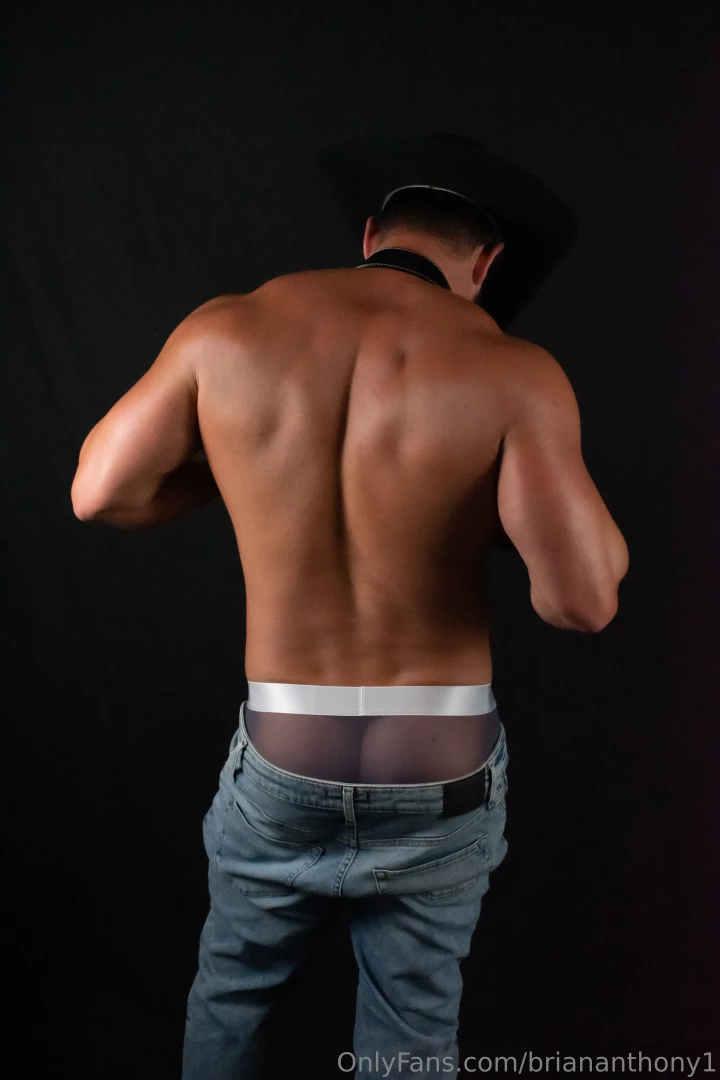 Who likes a good tan line check out my vip page for below the lines part 2 