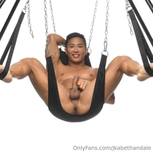 Look i did a photoshoot for boyzshop i wish i got to keep this sling part 3