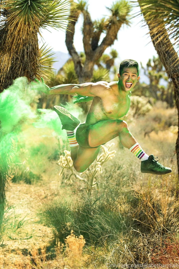 jkabethandale - I did a pride photoshoot and represented green in the rainbow my part 1 