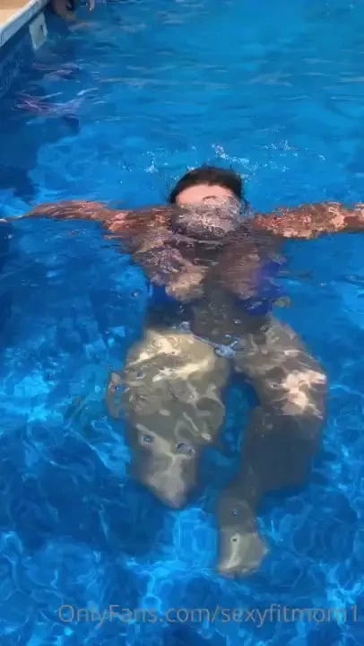 Who did it better the nipslip was accidental but was funny nonetheless 