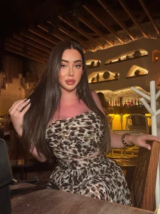 I m at the bar dressed to impress and waiting for you to make your