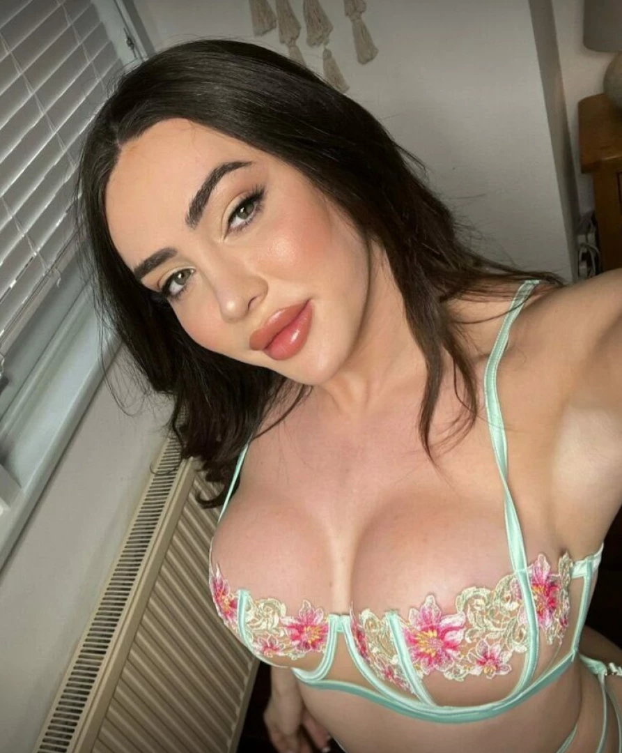 Do you day dream of my titties 