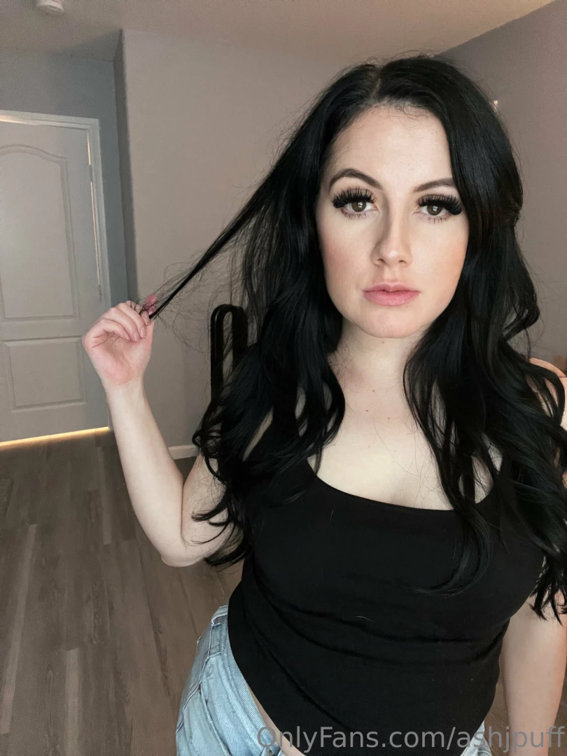 Ready to conquer the week my hair is messy from making some videos 