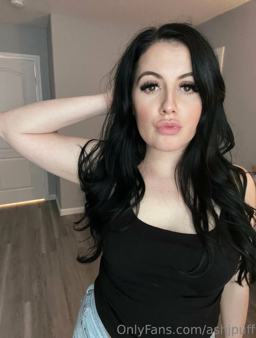 Ready to conquer the week my hair is messy from making some videos part 1 