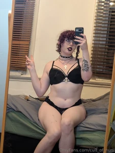 Couple of pics and vids in my underwear from today planning to get part 2