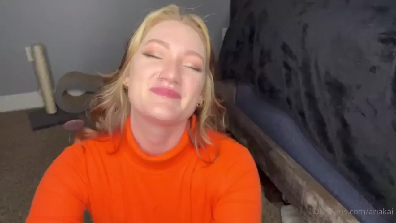 Jinkies i hate when you hide my glasses tw this video gets a little 