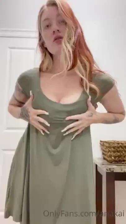 I got so horny at work today i just had to cum in the bathroom 