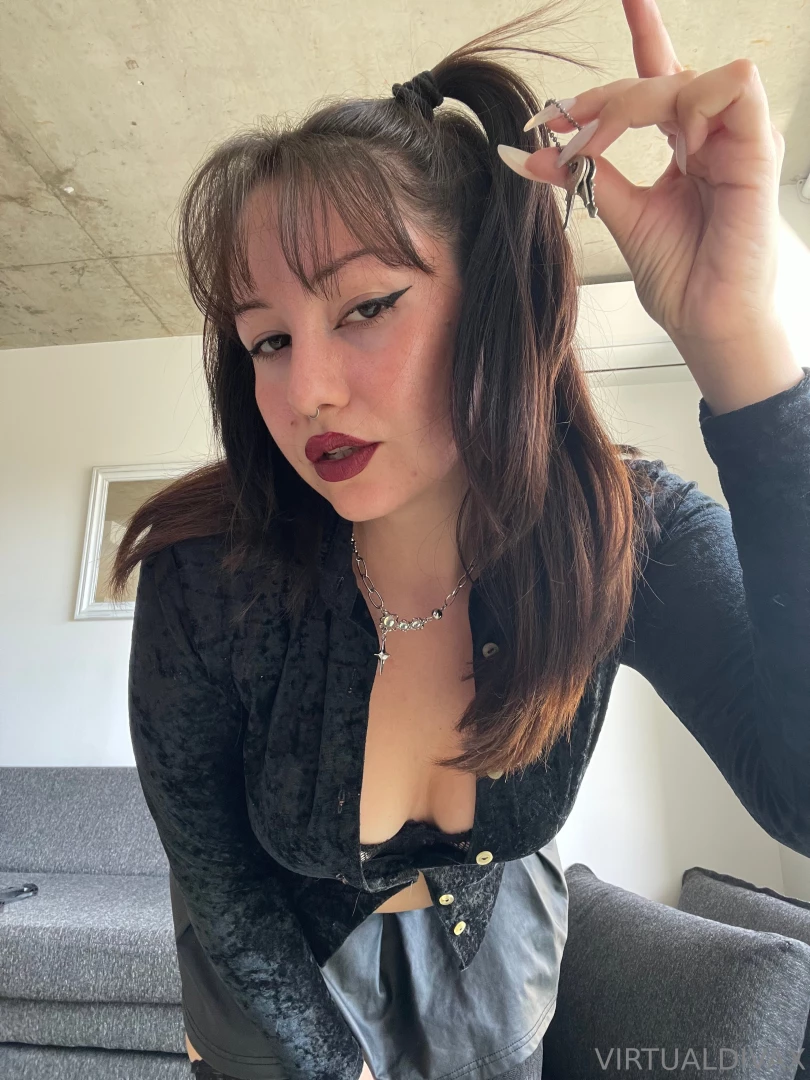 Stop hiding we both know that you re mine 