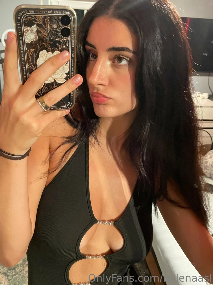 Rate my new dress from 1-10 and tell me what you d do if you saw me 
