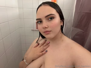 Hate showering alone part 1