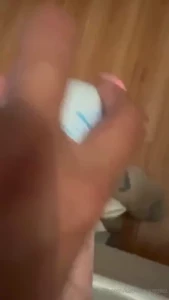 These flip flops are dusting my soles just a little maintenance need