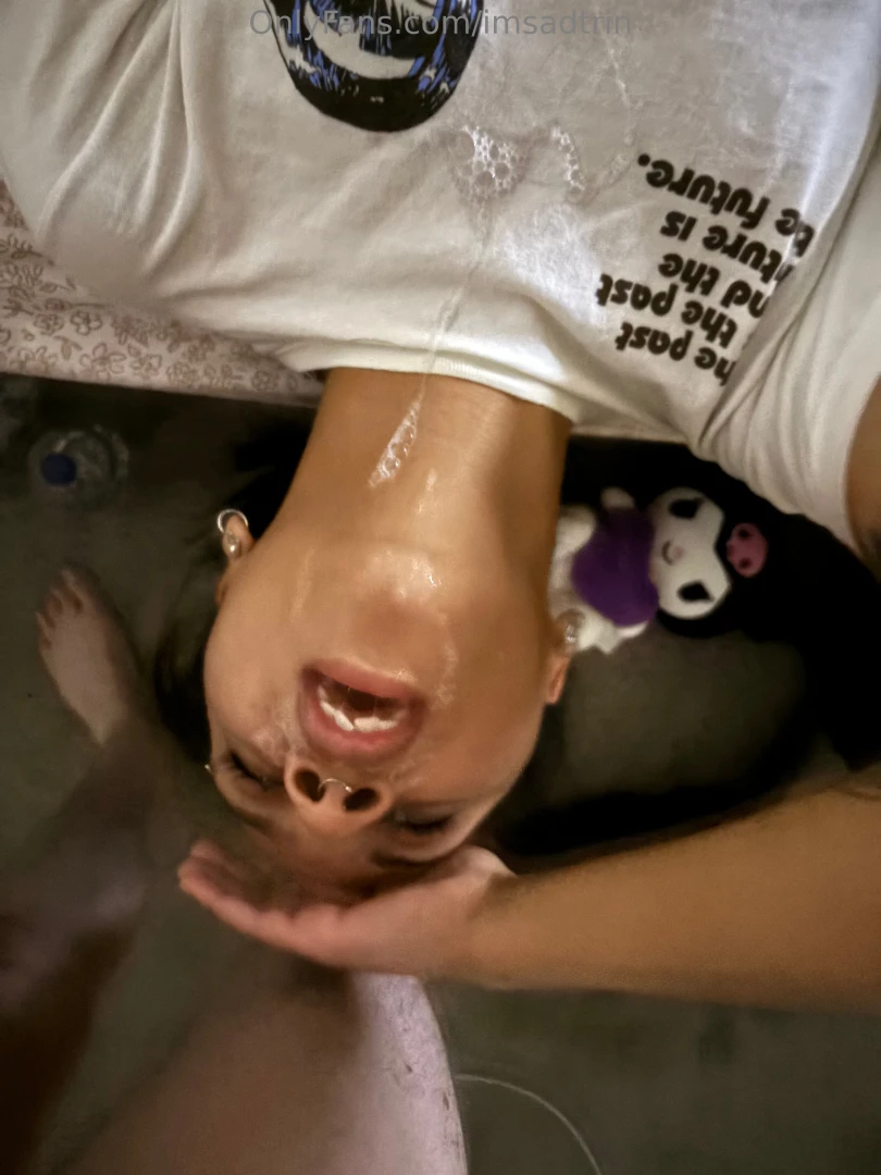 Mr w face fucked me lemme know if you want us to make a video 