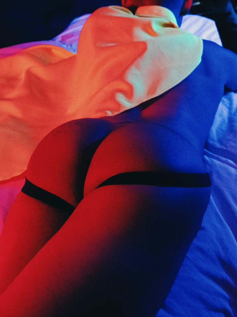 I m sad halloween is over but luckily i got a lot of cheeky photos to 