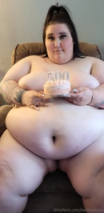 Now that i m over 500 lbs what better way to celebrate than with a part 3