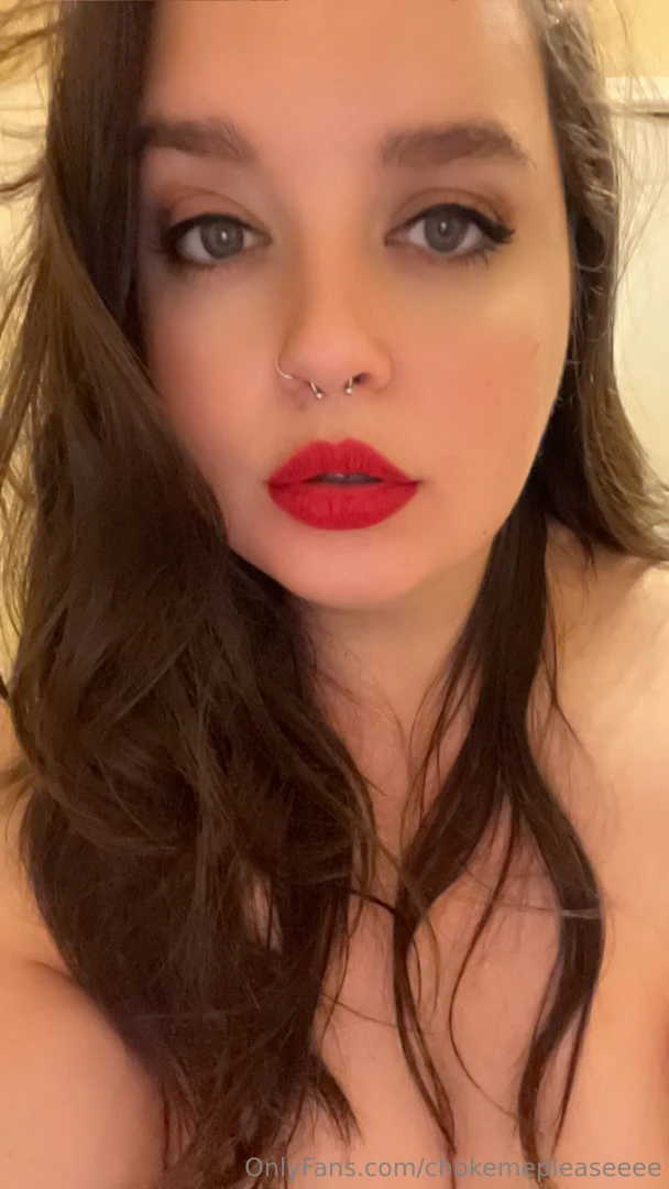 Do we like the red lips 