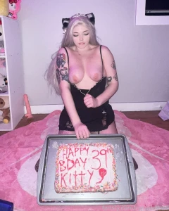 Birthday bewbies