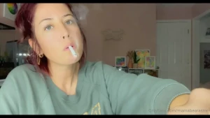 Tickling you while i smoke