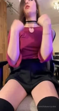 I was so horny alone at home that i had to jerk off but of course i 