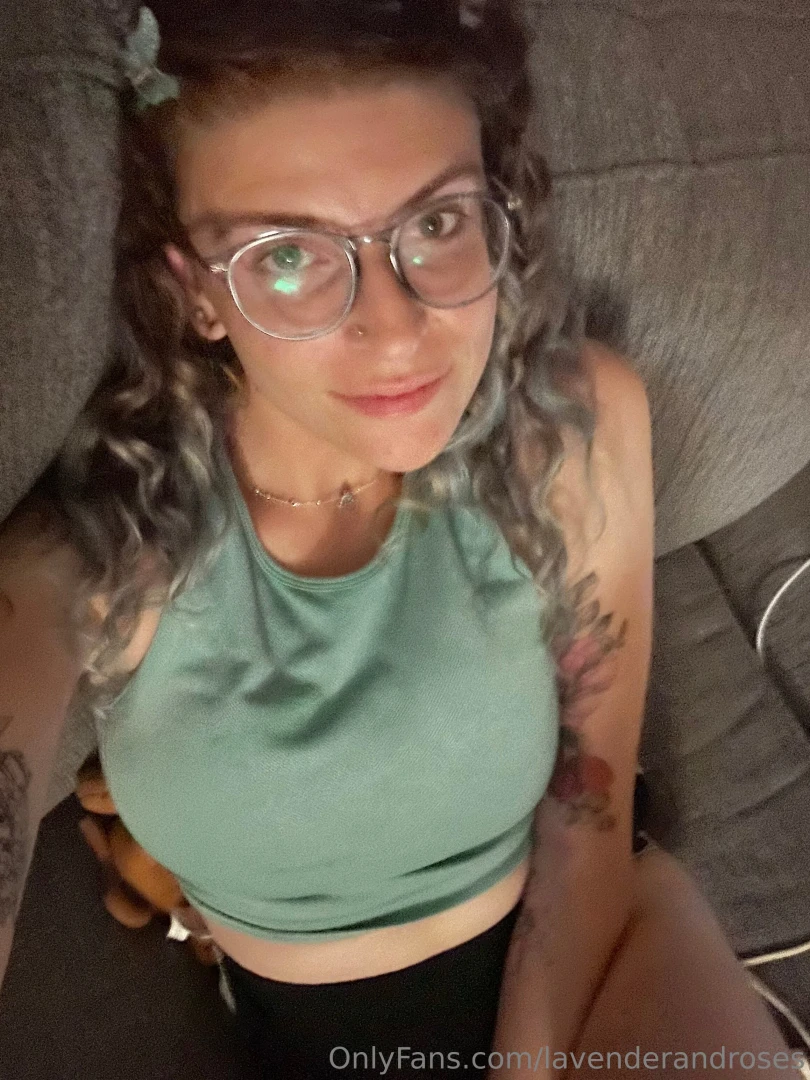 What s everyone up to today i m in the mood to chat 