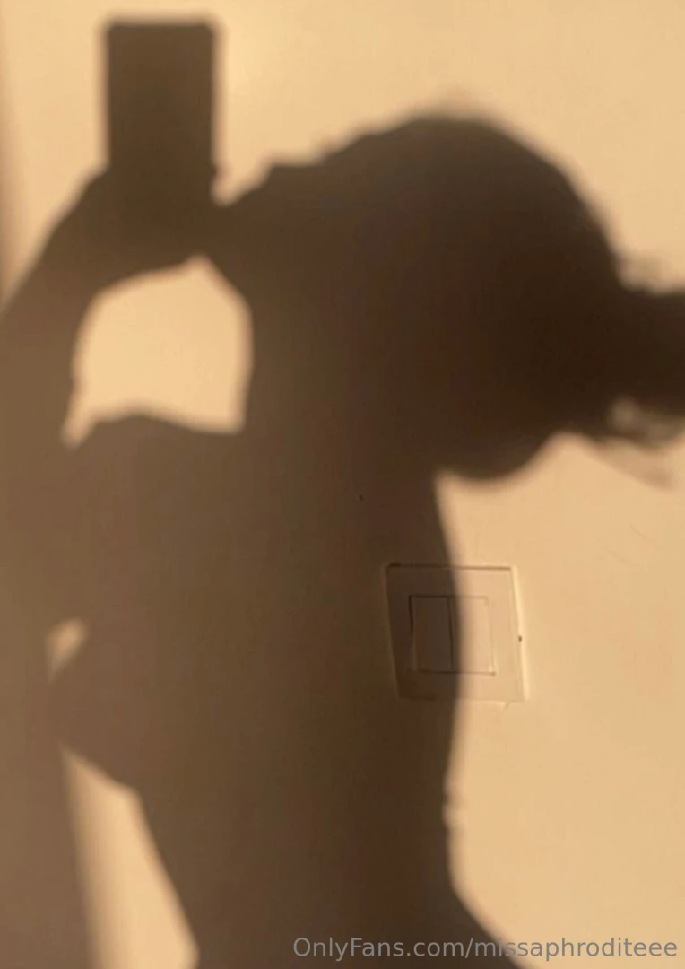 I m alone and bored why don t we play a game 